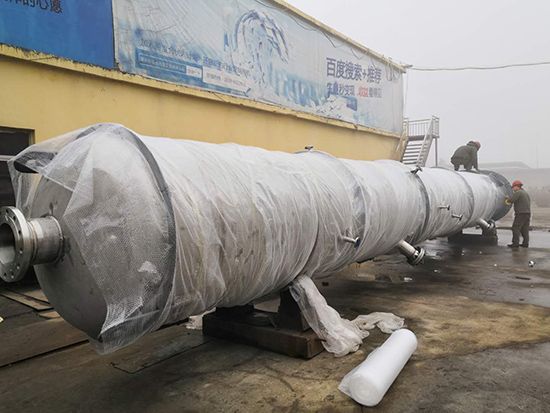 描述管殼式換熱器基本組成及工作原理。